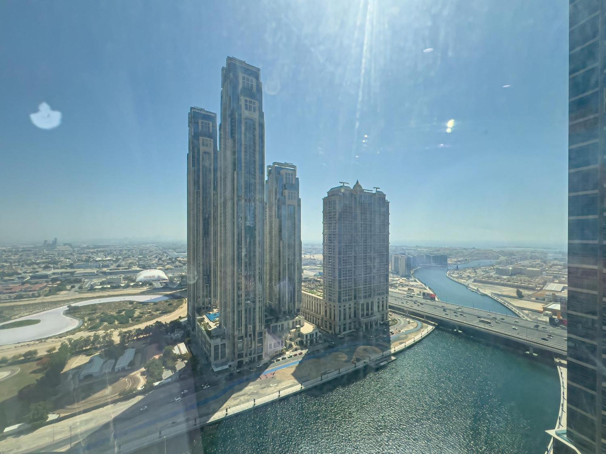 Cloud 9 - Cozy Canal View Studio In The Heart Of Business Bay Apartment Dubai Exterior photo